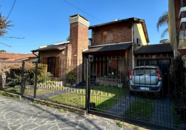 Casa 5amb. c/ Pileta - Lote de 11x25