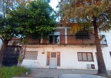 Venta de dos viviendas en block, Ing. Budge.