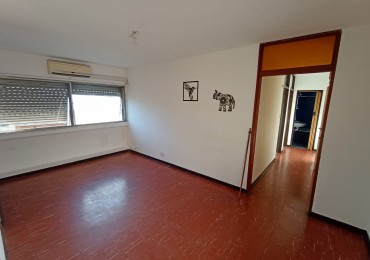 ALQUILER DEPARTAMENTO DE TRES AMBIENTES LUGANO 1Y2