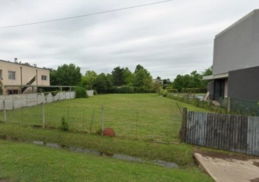 Venta de lote en barrio la Celia