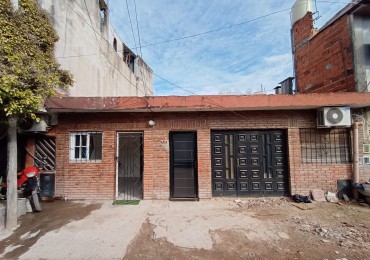 Venta casa, apta para dos familias, barrio Vicente Lopez, villa Celina.
