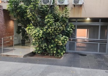 ALQUILER DEPARTAMENTO 2 AMBIENTES CON COCHERA Y PATIO